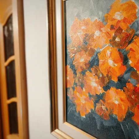 Hébergement de vacances House Izi - Parking, Garden, 8 Min Ride To Center