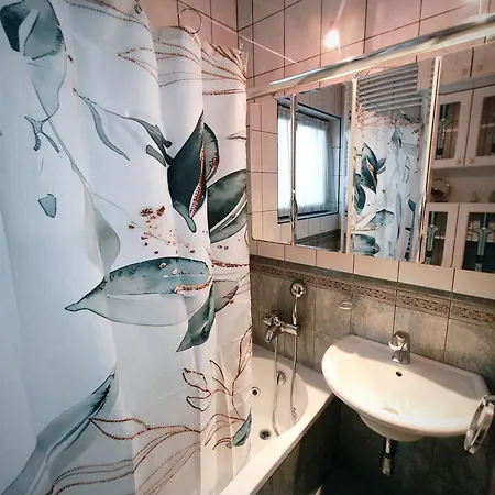 Semesterbostad House Izi - Parking, Garden, 8 Min Ride To Center Maribor