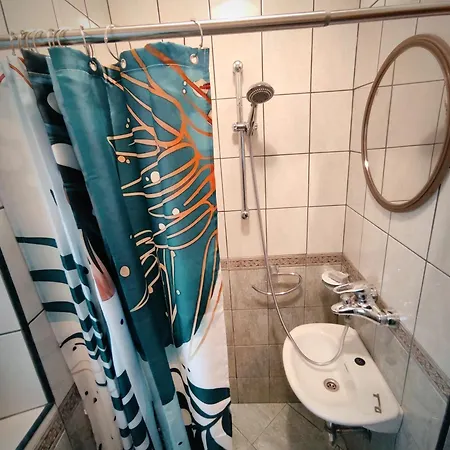 Semesterbostad House Izi - Parking, Garden, 8 Min Ride To Center