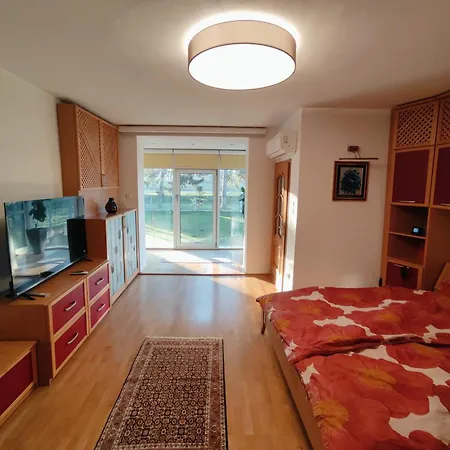 House Izi - Parking, Garden, 8 Min Ride To Center Semesterbostad Maribor
