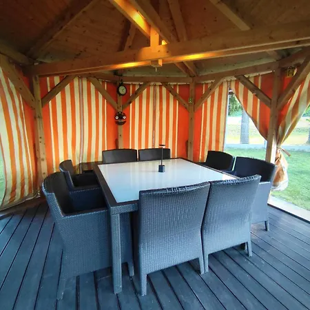 Holiday home House Izi - Parking, Garden, 8 Min Ride To Center Maribor