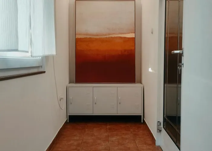 House Izi - Parking, Garden, 8 Min Ride To Center