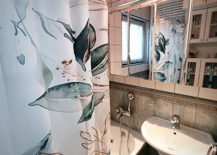 Nyaraló House Izi - Parking, Garden, 8 Min Ride To Center Maribor