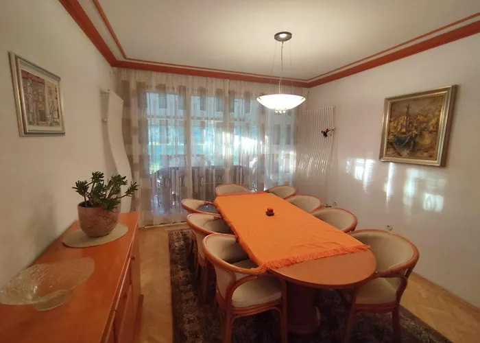 House Izi - Parking, Garden, 8 Min Ride To Center